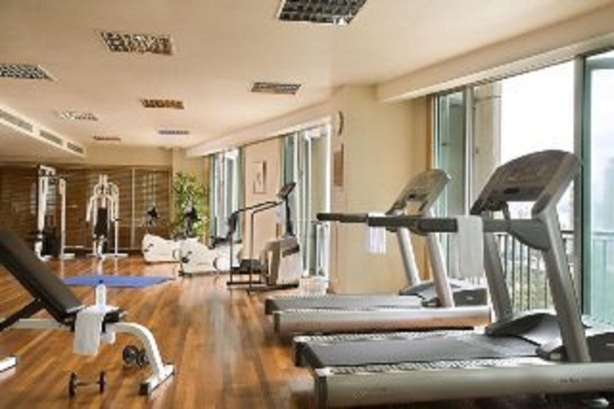 Hotel Ascott Kuala Lumpur Udogodnienia zdjęcie A gym at a hotel