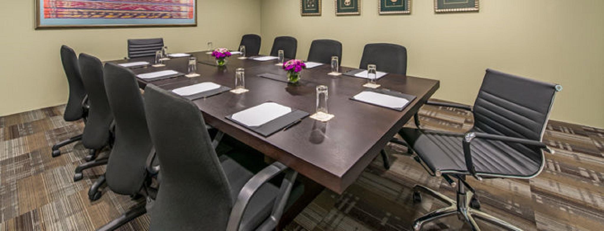 Hotel Ascott Kuala Lumpur Zewnętrze zdjęcie A boardroom table