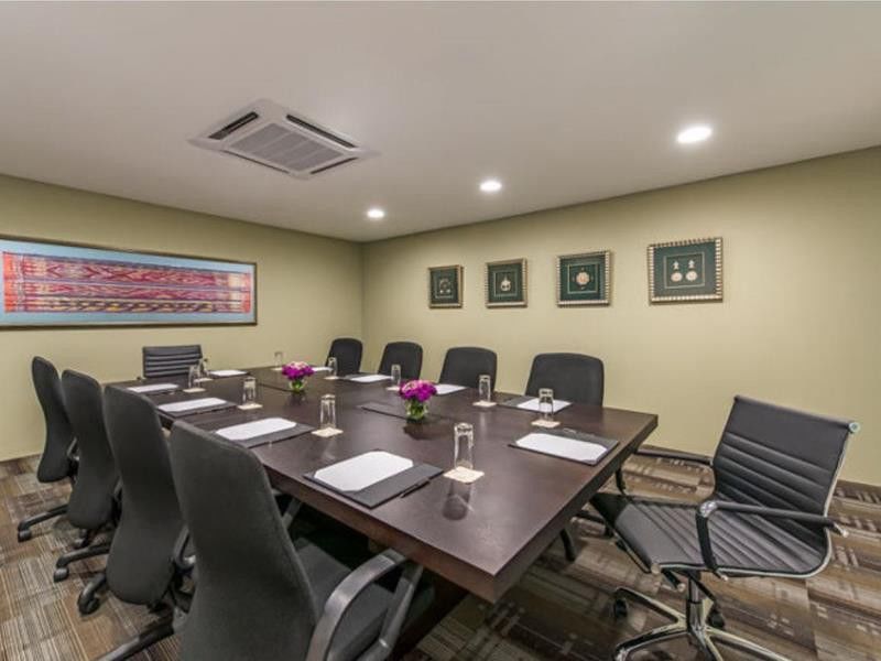 Hotel Ascott Kuala Lumpur Zewnętrze zdjęcie Boardroom at the Hilton Garden Inn