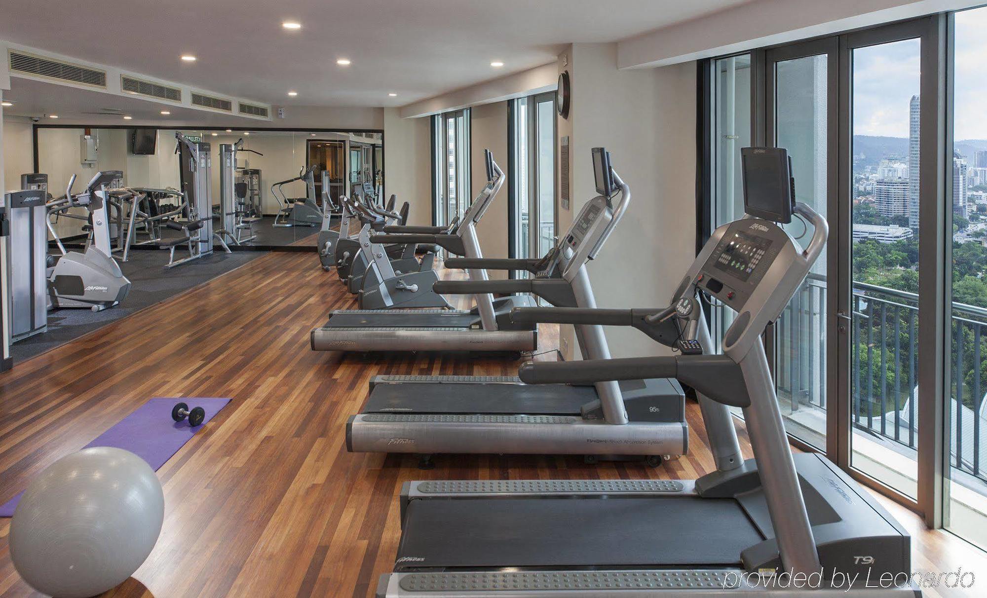 Hotel Ascott Kuala Lumpur Zewnętrze zdjęcie The gym at the hotel